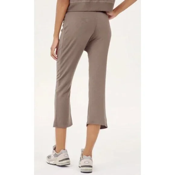 SPLITS59 Brooks Fleece Cropped Flare Pants in Lentil Athleisure Neutral Sz XS - Picture 2 of 13